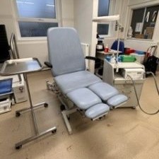 Photo of a nail surgery clinic room