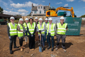 Groundbreaking ceremony at Lynfield Mount Hospital. Credit: leeboswellphotography.com. From left to right: Mike Woodhead, Chief Finance Officer (BDCFT), Sarah Jones, Chair in Common (BDCFT), Stephen Clayton, Preconstruction Director (McAvoy), Therese Patten, Chief Executive (BDCFT), Thean Joubert, Site Manager (McAvoy), Martin O’Neill, Contracts Director (McAvoy), Daniel McLaughlin, Site Engineer (McAvoy), Gavin Ward, Senior Contracts Manager (McAvoy), David Jones, Site Supervisor (McAvoy)